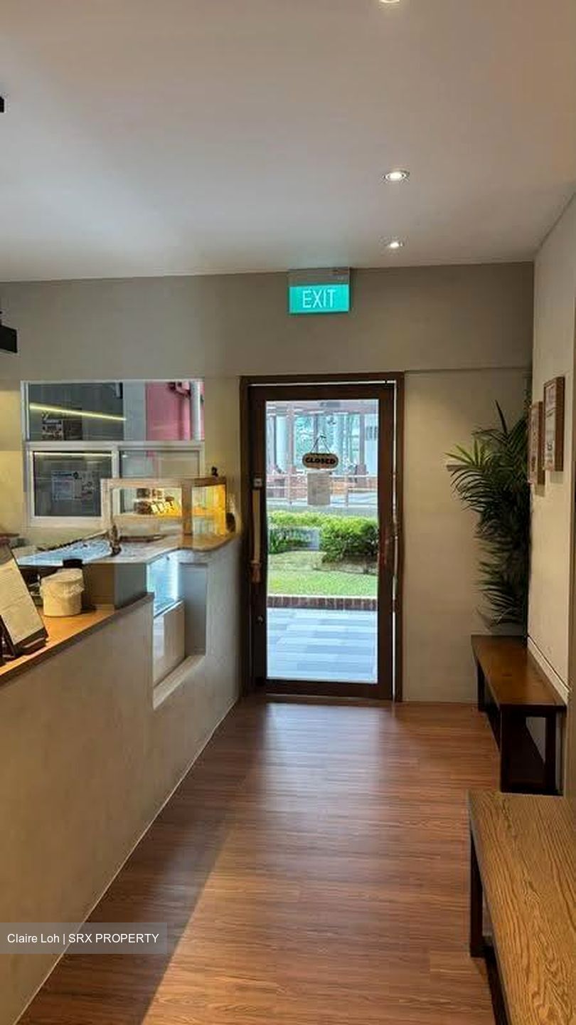 Crawford Court (D7), Retail #634596361